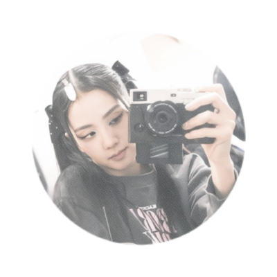 The pulchritude of delphinium betwixt the essence catalyzes to burgeon in a time machine that flows, myriad laurels and lives voice that have flowed, Kim Jisoo.
