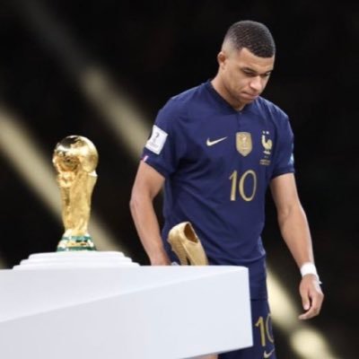 smdbgh's profile picture. Bateau pirate vient de quitter le port🏴‍☠️