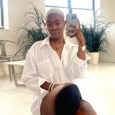 the grass always greener where my ass always chillin🤸🏾♂️✨