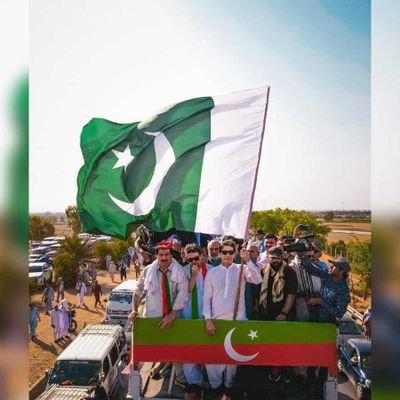 🇵🇰🇵🇸
غدار لٹکائو ملک بچائو✌🏻
میں ہر اس انسان کو سپورٹ کرتا ہوں جو محبِ وطن پاکستانی ہے❤