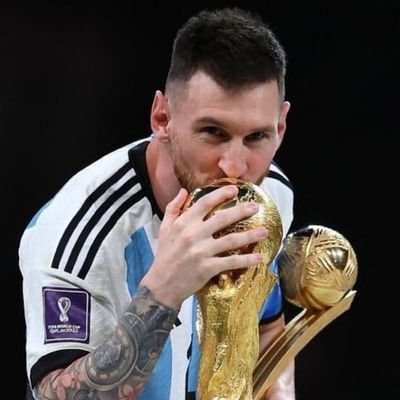 SEGUIDOR DEL MÁS GRANDE CLUB DE FÙTBOL ... DE LA HISTORIA...... FC BARCELONA!!! Y ÚNICO EN LA HISTORIA EN GANAR 2 TRIPLETES
Y ANTIMADRIDISTA.