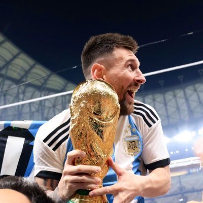 BonesCo53940421's profile picture. Christ follower. @utexasmba alum. Building w/ @jansonebwoodlee, @danieljvelilla, & @dinkarpiratla. Co-host of @MoneyMusingsPod, coming soon.