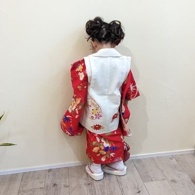 ぴよん 💙 ̖́-