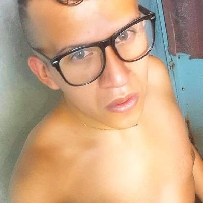 BUSCANDO ENCUENTROS CON HETEROS GUSTO POR LA VERGA SEXO A PELO