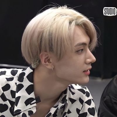 - 4th gen fashion icon ? yep, that's https://t.co/JACKrcaE4f