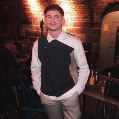 and thus he said lightweights are the heavyweights 🏴