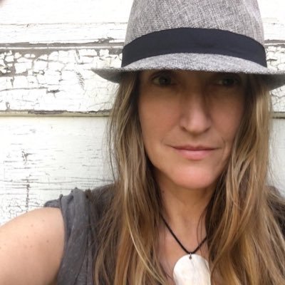 dawnvalentine's profile picture. ❤️YEG • old buildings • Heritage Forward https://t.co/F1OfeHy28x • Vintage St. Albert https://t.co/SljEJIURuS