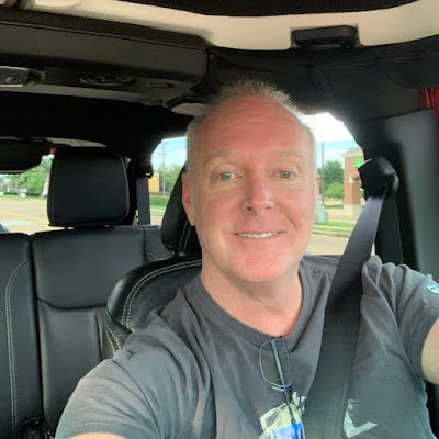 Father of 2 amazing daughters, diehard LFC fan, avid mountain biker, financial services strategic technology advisor
