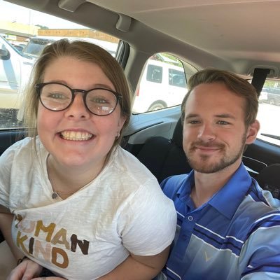 mnieb_'s profile picture. 