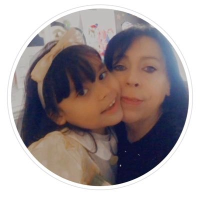 suzysue77's profile picture. 😊😊