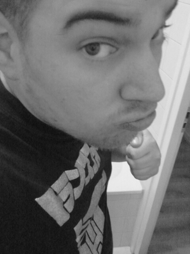 GameFlowBarzz's profile picture. 3 NONA_GEMUSS |aka @kakashiNL | creative director | redacteur | game reviewer | NERD | hardcore Gamer | Anime | Japan |console collector| Comics |