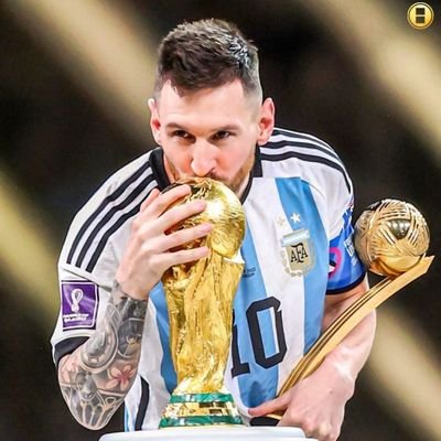 حب .. يصبح غرام .. يوصل عشق .. حتى الجنون .... الاهلي.
جس الهوى قلبي الحساس
وحصل حياة وحنين وحس
#بطل_اسيا_النخبوي