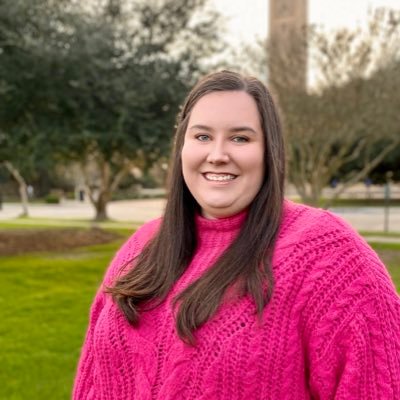 hannah_c_werner's profile picture. ‘There is always light, if only we are brave enough to see it.’ - @theamandagoreman