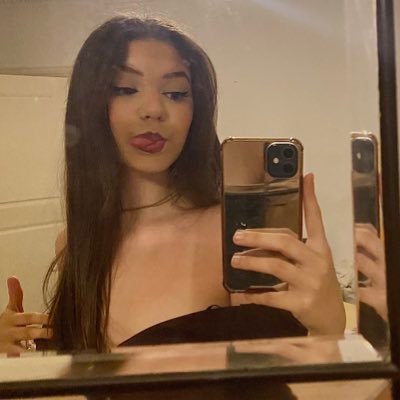 __eglantine's profile picture. 