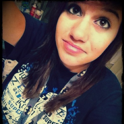 AnnieOxianna's profile picture. Hello. I'm Annie, I Am The Living Experience, I'm 14, & I Don't Know if 'Annie' Can Be Explained In 140 Characters Or Less.. So Yeah, Let's Do It.