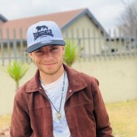 R.U.N.E (@runewme) 's Twitter Profile