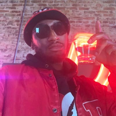 single dad living in ATL now! From Texas/East Saint Louis Producer - hit me up if you need beats. Fan of battle rap and beautiful women!