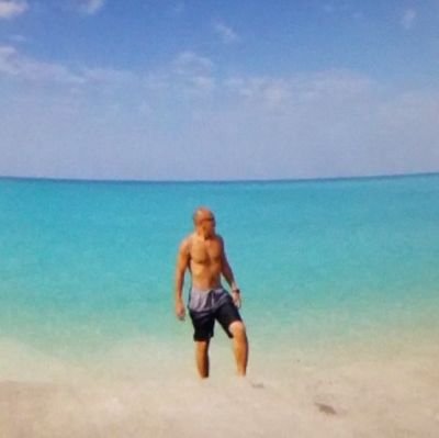 筆不精でトレンドに疎いソーシャルメディアとは相性の悪いヒトです。どれくらい続くものやら…