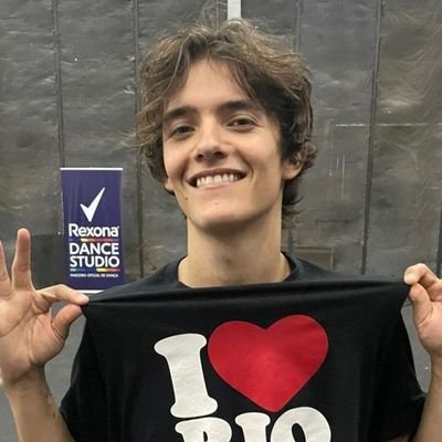 urreasromania's profile picture. shut up, noah urrea is singing