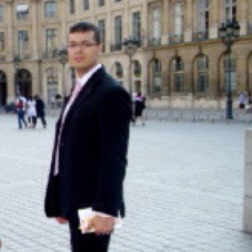 ShareekOuahid's profile picture. Spécialiste des solutions marketing et communication BtoB, j'accompagne les entreprises dans leur développement commercial.