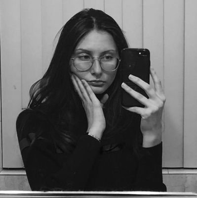 hagrylol's profile picture. rotina de estudos 
#studytwt