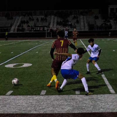 Schaumburg HS||Class Of 2024||⚽️RB,CDM,CM|| ||5’11 175||3.8 GPA||eddiemontes16@gmail.com||