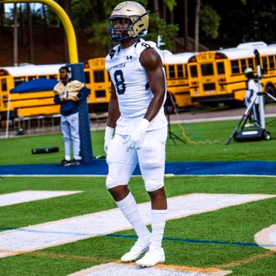 ‘23 | Linebacker | HT:6’2 WT:205 | Dacula High School | 3.7 GPA. Email: chuokoye21@gmail.com