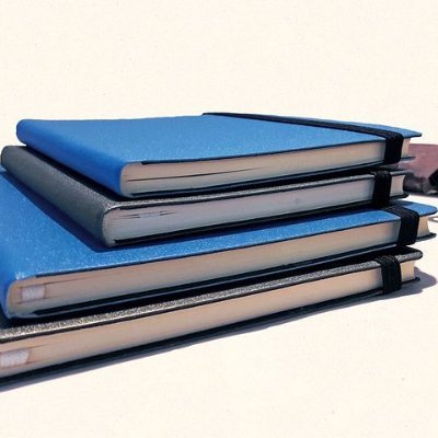 LibretayApuntes's profile picture. Leyendo Noticias