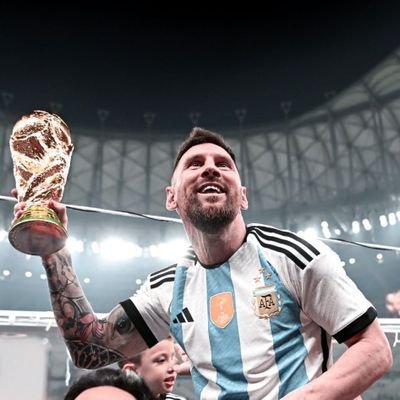 marxe_pz's profile picture. La grandeza siempre empieza con un sueño✨

MESSI, EL AMOR DE MI VIDA ❤️
📷: https://t.co/ytXrllHzm6