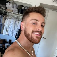 the baddest bitch at the small gathering (@himboanonymous) 's Twitter Profile