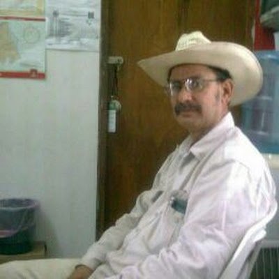 Buenos días soy hombre casado con familia esposa e hijos trabajo soy tractorista agricola trabajo días hábiles dependiendo por el clima