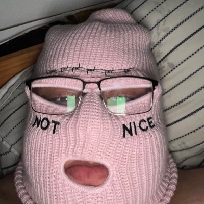 midashvndz's profile picture. I crush on everyone, but I like very few people, have fun y’all I’ll figure this bio out later