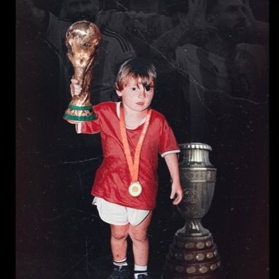 MESSI. The boy who is always late (and today is the first)