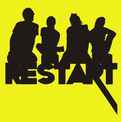 Pe Lanza / Pe Lu / Koba / Thomas.
Pra quem ama essa banda de paixão e diz com muito orgulho, EU SOU RESTART!