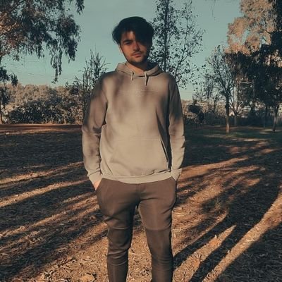 EnginCnYakar's profile picture. 