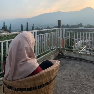 masih di Bumi