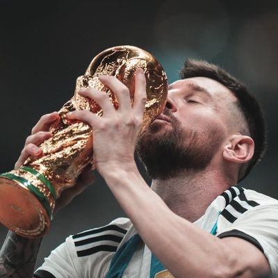 PES mobile player, Messi and Barcelona fan.
Lose, Win or Tie, Barcelona till I die.
Messi🐐