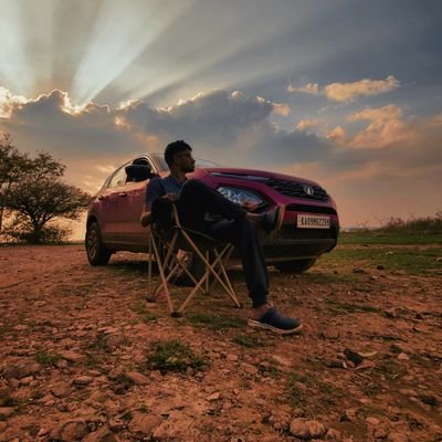 MJVivechan's profile picture. 