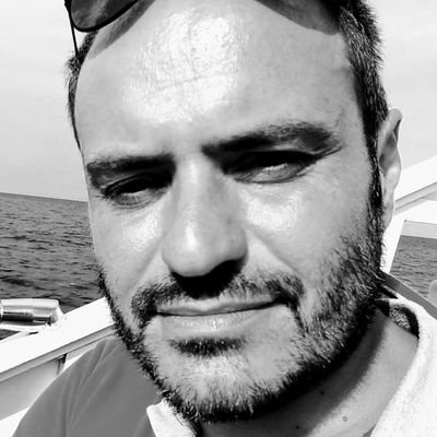 robm_eight's profile picture. Proud dad. Product person. Agile enthusiast. No-code. Overall nerd. Book addict. Dragonsworn 🐉. RPG 🎲. ⚫⚪.☘️🇮🇪.