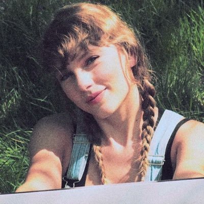 “if I’m dead to you why are you at the wake?”🤍 | seeing taylor in april!!