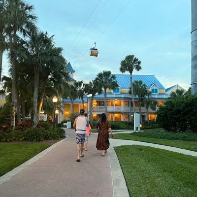 tedwardn's profile picture. Laughter is the key to life.