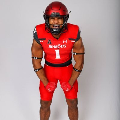 🔴LB@The university Of Cincinnati🔴 Mr. Rager🥷 1️⃣1️⃣1️⃣