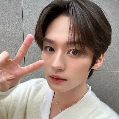 stay_rubius143's profile picture. 