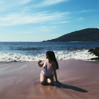 si ven mi cantidad de tuits pueden darse cuenta de que realmente tuiteo todo lo que pienso//cáncer♋️ //wannabe feminist💜💚