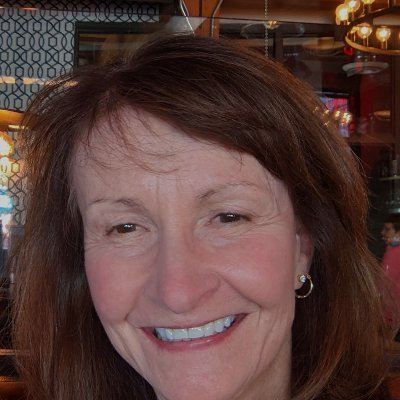 janetmhud's profile picture. 