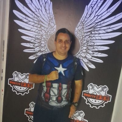 Estudante de Jornalismo/DJ/Aux.Disciplina (Colégio Santa Dorotéia)
Quem sou eu? A alegria de quem me ama, a tristeza de quem me inveja.♋️