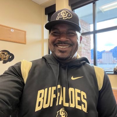 Linebackers Coach for @cubuffsfootball  14 years of coaching experience #IBelieve