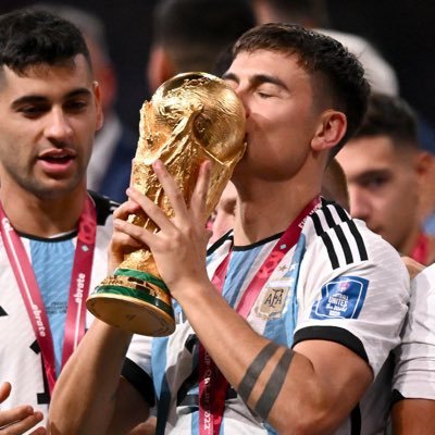 Cuenta dedicada a Paulo Dybala. Subidos a este tren mucho antes de ser campeones del mundo. Siempre con la joya.