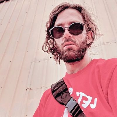 🟨 if it ain't friendkerrek it's generic 🟨 1/3rd of @bagseasonrecs 🟨 internet rest area