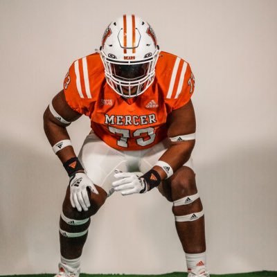 DemetriRob78's profile picture. OL @rhodyfootball